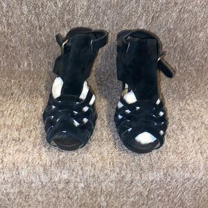 ♠️EUC Nine West Genuine Suede Platform Sandals